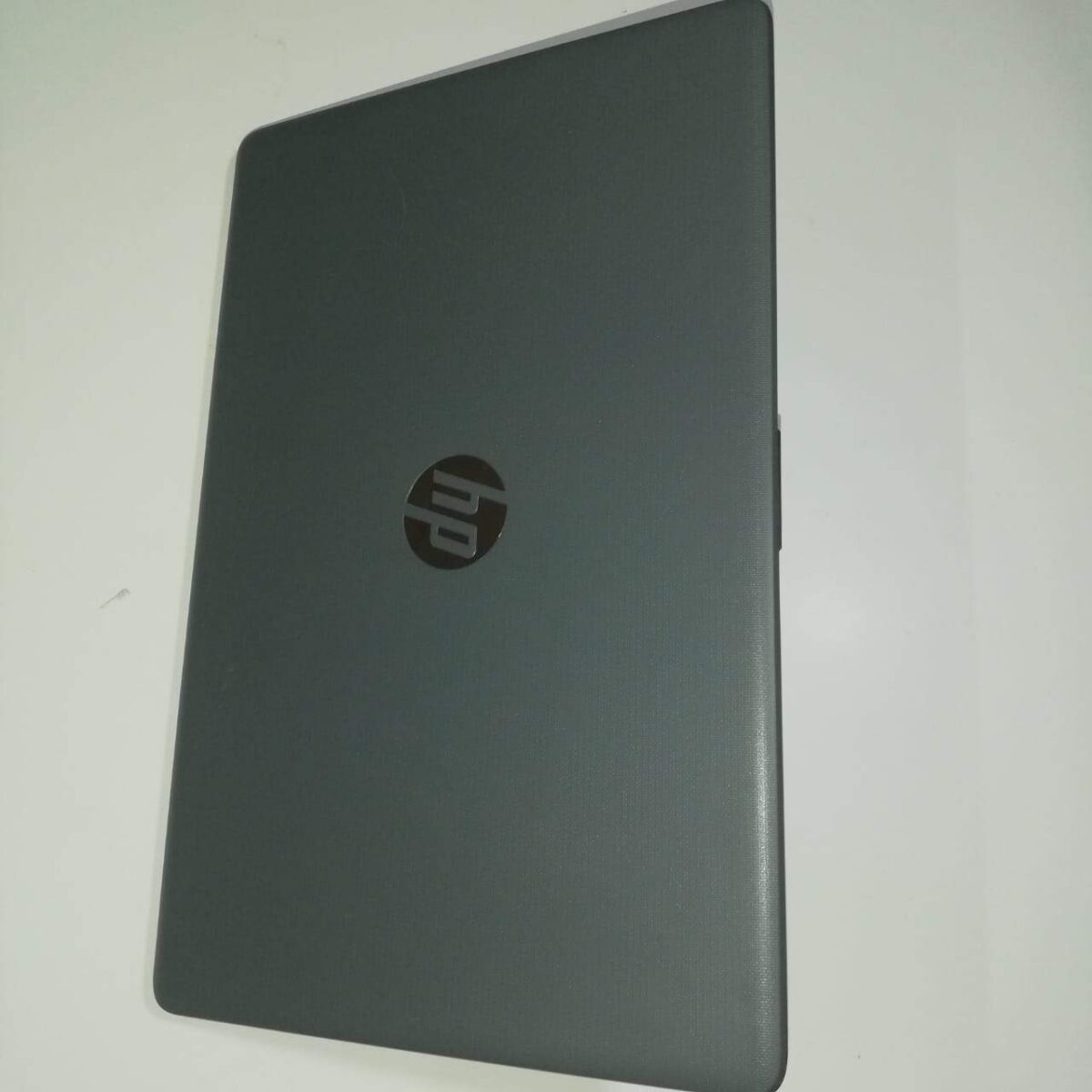 Notebook HP Celeron Produc Usado - 4gb RAM | Celeron | 240GB SSD Disco de Alta Velocidad - Imagen 3