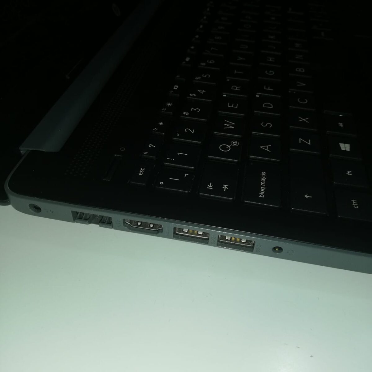 Notebook HP ELITEBOOK 840 Produc Usado - 4gb RAM | Intel i5 5ta Gen | 240gb SSD | $349.990 - Imagen 3