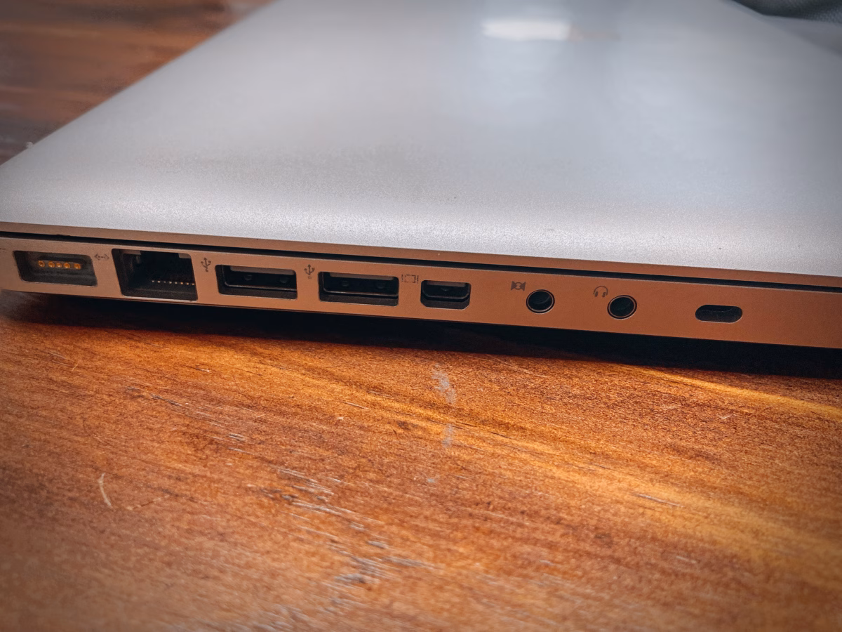 MACBOOK PRO 13" | LATE 2008 | DISCO SSD 240GB | 4GB RAM | USADO - Imagen 5