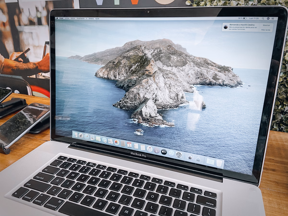 MACBOOK PRO 17" | EARLY 2009 | DISCO DURO 240GB | USADO - Imagen 2
