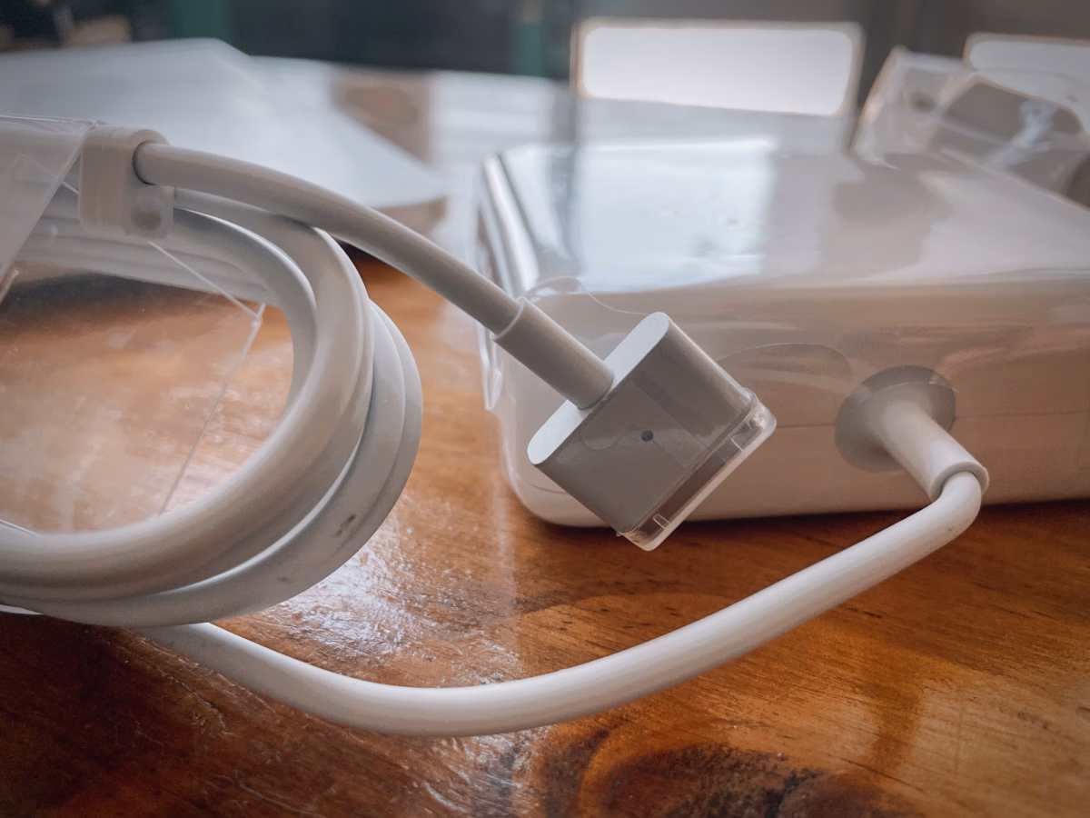 MACBOOK PRO RETINA 15 | MID 2014 | INTEL I7 | DISCO 240GB SSD | USADO - Imagen 5