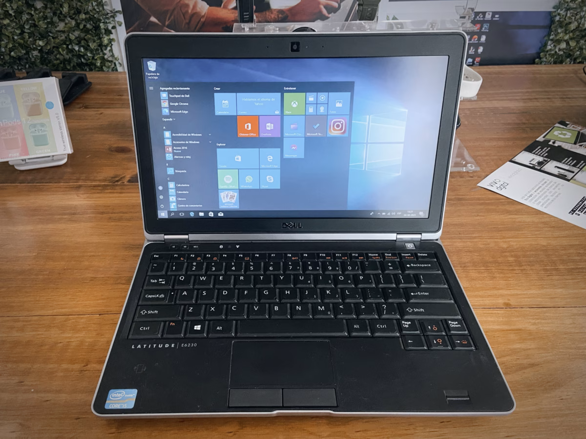 Notebook DELL LATITUDE e6230 | i5 3ra Gen | 8GB Ram - 240GB SSD | Pantalla 12,5 Pulgadas | Usado - Imagen 3